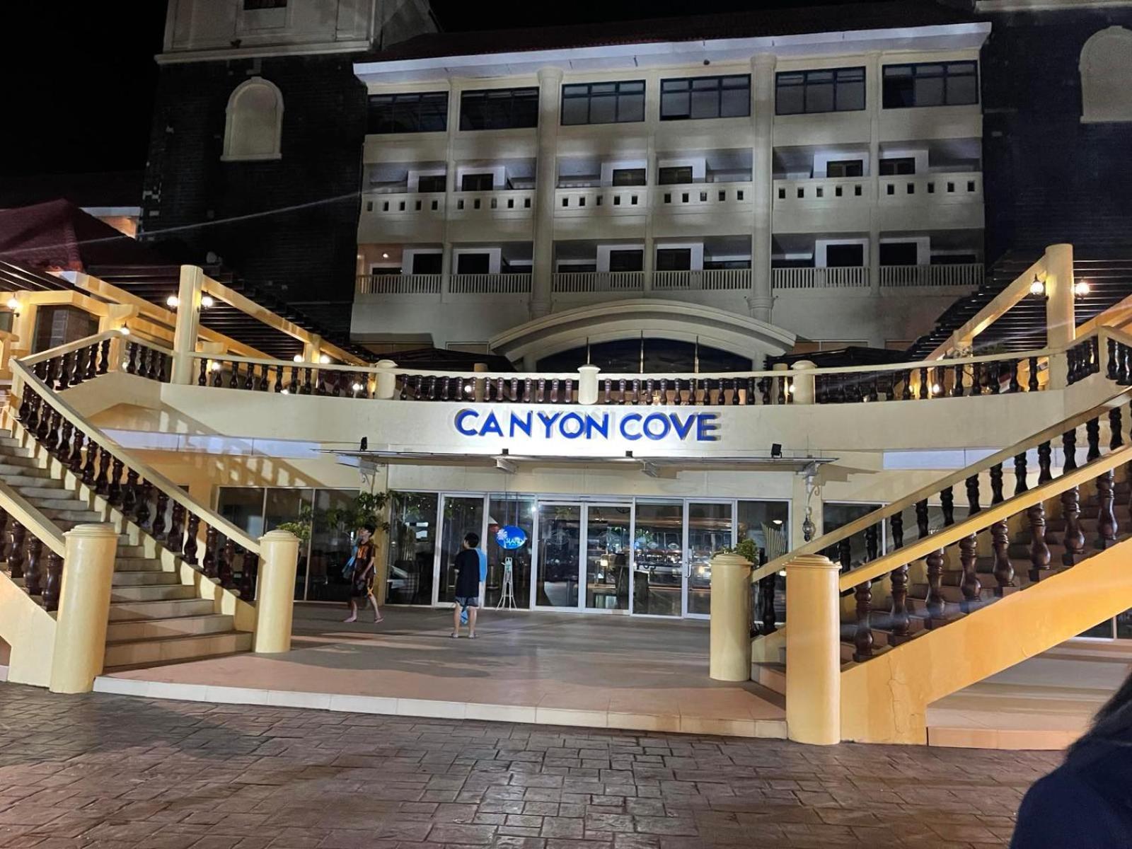 Canyon Cove Hotel And Spa Nasugbu Exterior foto