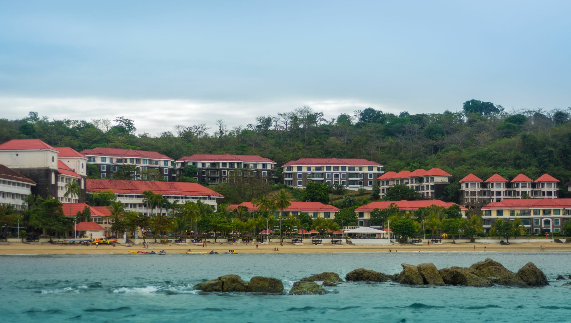 Canyon Cove Hotel And Spa Nasugbu Exterior foto